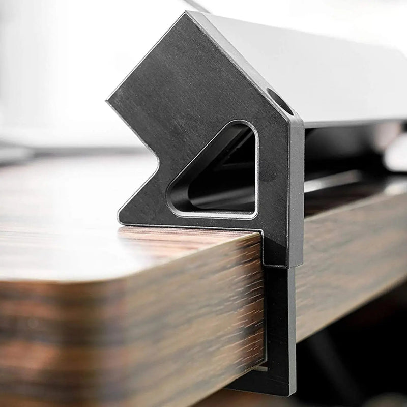 Elbe Inno Tischsteckdose EL4103URH 3 Fach, mit 2 USB, 2 RJ45, HDMI, klemmbare Mehrfachsteckdose mit Kindersicherheitsschutz aus Aluminium und flammhemmender Kunststoff, 1,5m Anschlusskabel, für Büro, Küche Elbe-Welt.de